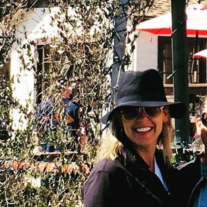 Meet your Posher, Dawn